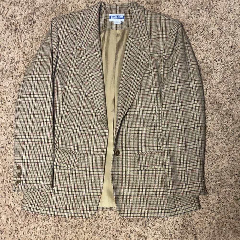 Vintage Pendleton 8 - 2 piece suit, pleated skirt